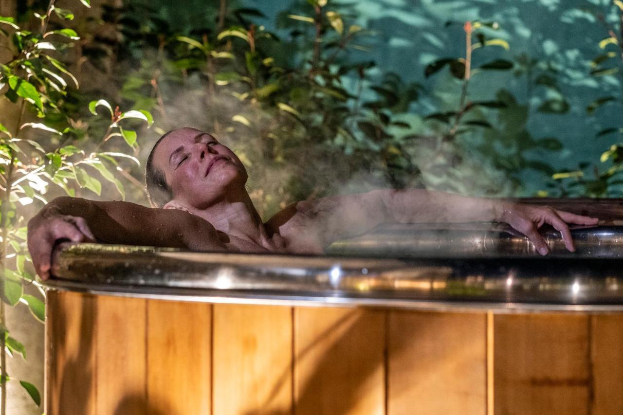 Escale Rochelaise, Gite Urbain Avec Spa Bain Nordique Et Sauna Tonneau La Rochelle  Exteriör bild